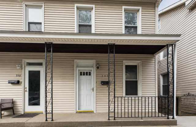 Bright Spacious Townhouse in Steelton photos photos