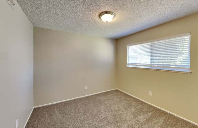 1843 West Highland Parkway Gallery 4