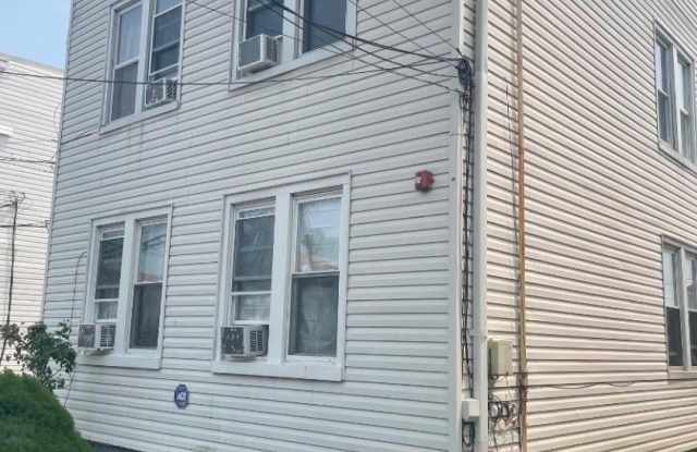 122 Buffalo Ave Gallery 2