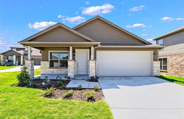 200 Still Glen Drive - 200 Still Glen Drive, Terrell, TX 75160