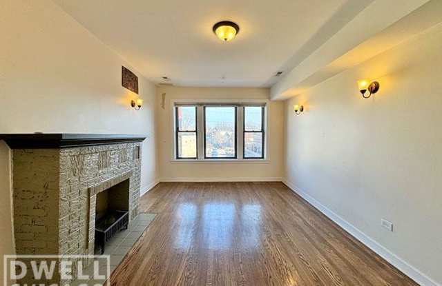 2432 North Milwaukee Ave. photos photos