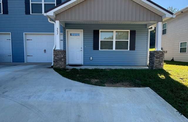 Beautiful 3BR/2BA Home in Peaceful Sevierville Neighborhood – Minutes from Downtown! photos photos