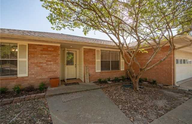 1819 Leona Drive Gallery 1