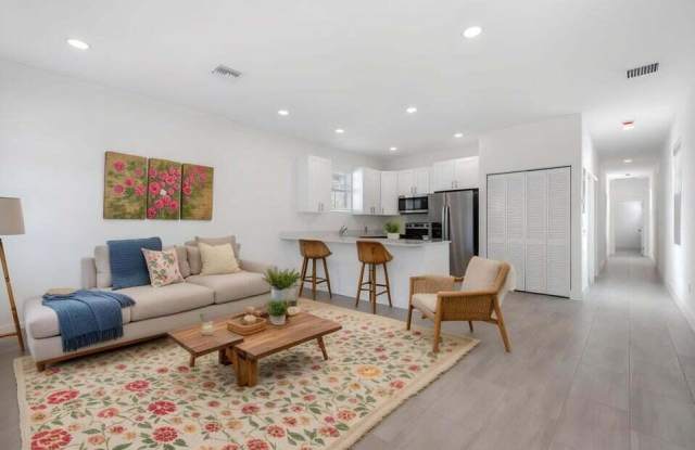 3675 Saginaw Avenue photos photos