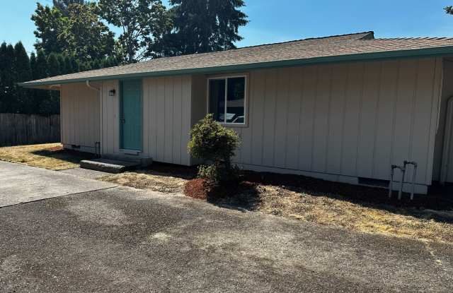 Nice & Clean 3 Bedroom Unit Of A Dupelx Gallery 1