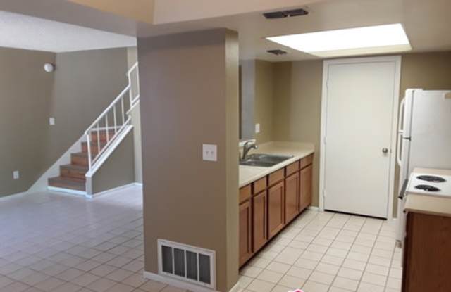4428 East Pueblo Avenue Gallery 2