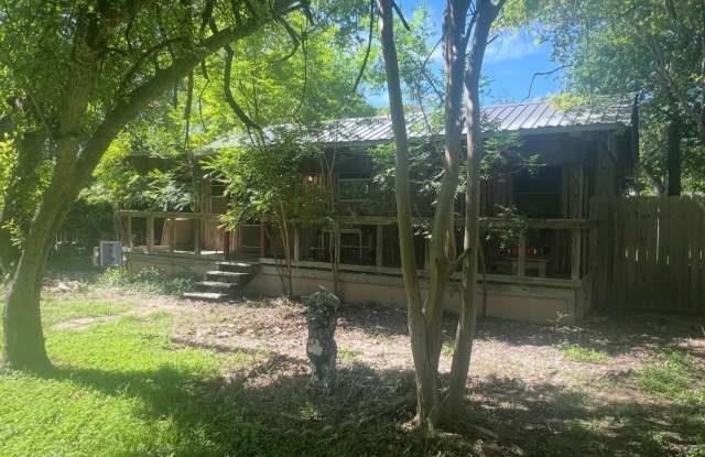 PRICE DROP / NEW ON MARKET (5 ACRE HOA GUADALUPE RIVER PARK COUPLE BLOCKS AWAY) photos photos