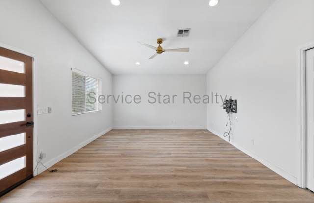 2162 E Concorda Dr Gallery 4