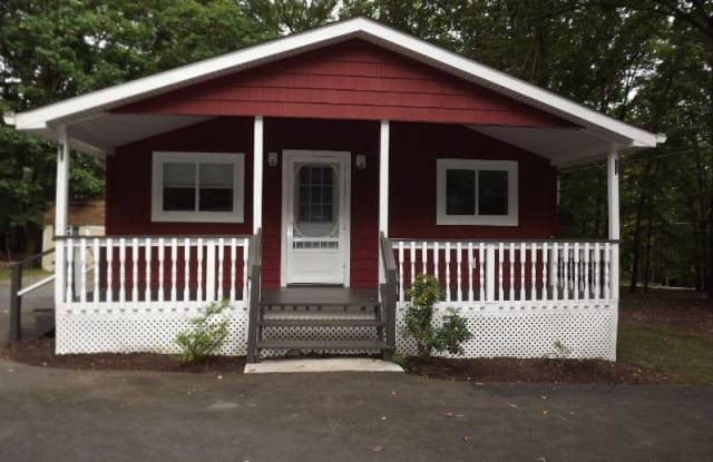 208 Scenic Dr - 208 Scenic Drive, Monroe County, PA 18302