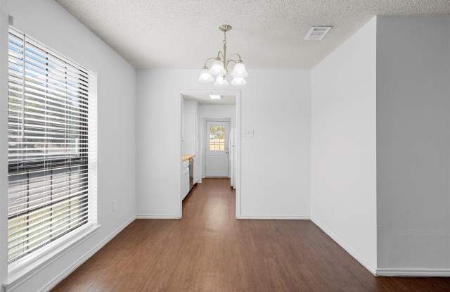 300 Mill Creek Circle Gallery 4
