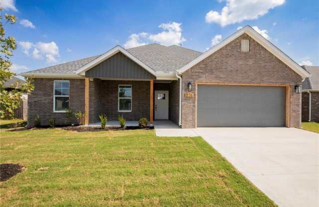 216 White Oak  ST - 216 White Oak Street, Benton County, AR 72734