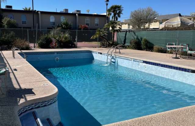 Spacious 3 Bedroom 2.5 Bath Townhouse! - 1515 East Prince Road, Tucson, AZ 85719 Spacious 3 Bedroom 2.5 Bath Townhouse! - 1515 East Prince Road, Tucson, AZ 85719