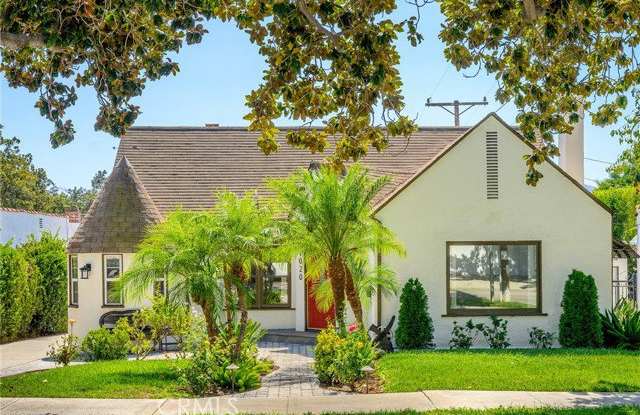 1020 Olmsted Drive Gallery 1