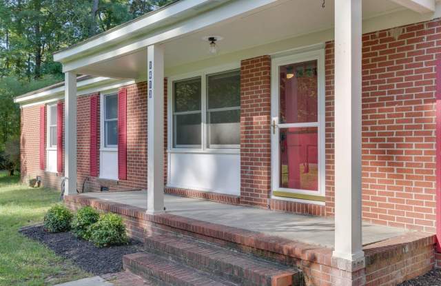 Welcome to Yorktown with a charming rural feel! photos photos
