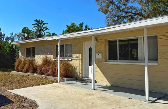 3 Bedroom 1 Bath in St. Petersburg! photos photos