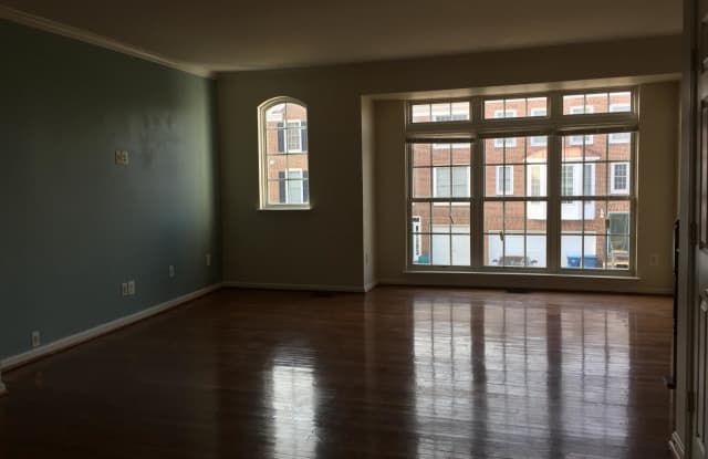 25212 DUNVEGAN SQUARE Gallery 4