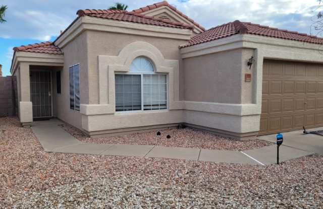 963 E Monterey St photos photos