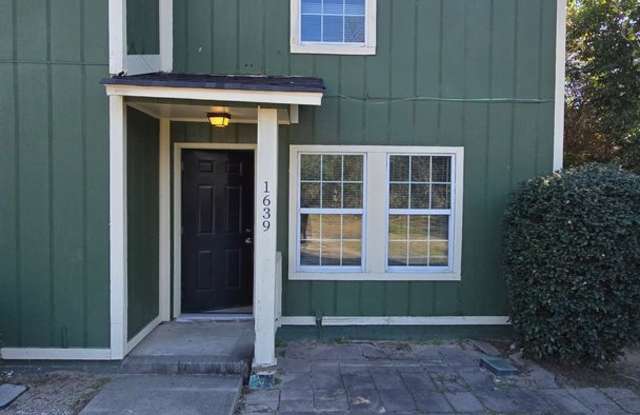 1639 North Avenue photos photos