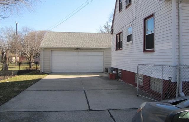 22822 CYMAN Avenue Gallery 3