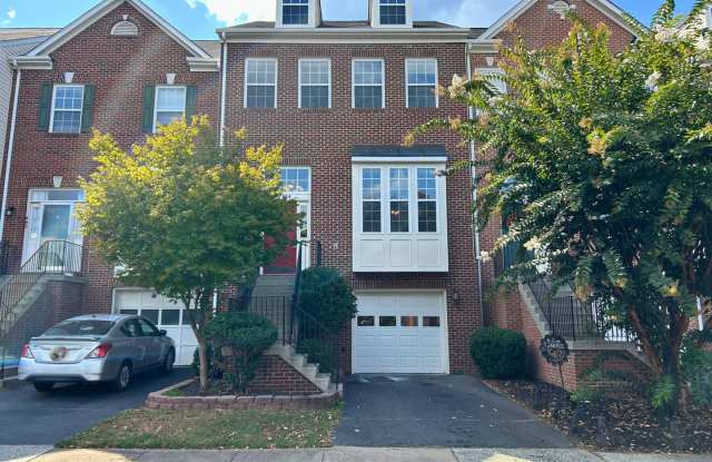Brick Front Townhouse with Garage photos photos