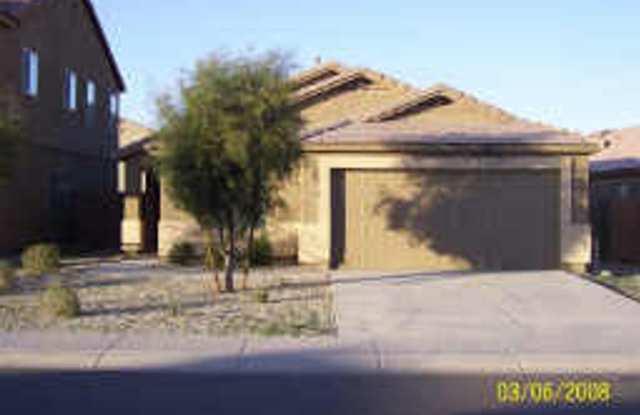 CLEAN~4 BEDROOM~FRESH PAINT~NEW FLOORING photos photos