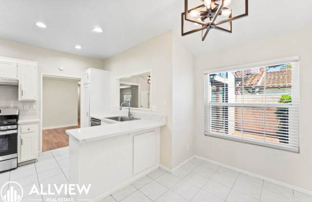 Charming San Juan Capistrano Home with Garage & Modern Amenities photos photos