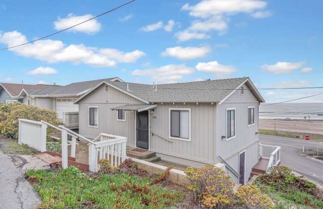 Cayucos living (2 Bedroom + bonus room) - 2600 Orville Avenue, Cayucos, CA 93430 Cayucos living (2 Bedroom + bonus room) - 2600 Orville Avenue, Cayucos, CA 93430