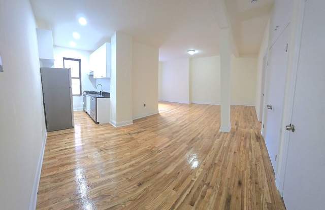 13209 Maple Ave Gallery 1