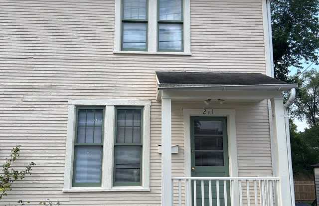 211 Sharp St. photos photos