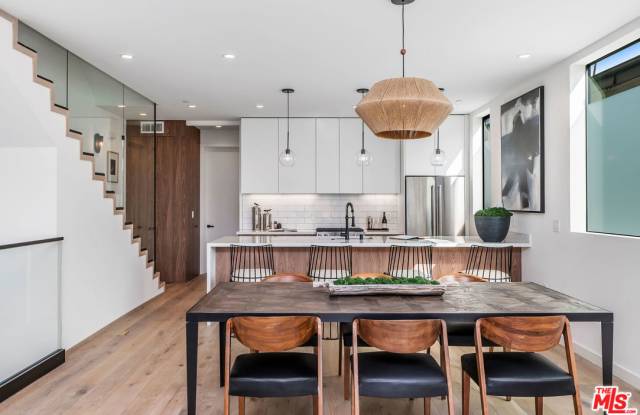 1217 N Mansfield - 1217 North Mansfield Avenue, Los Angeles, CA 90038