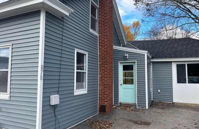 878 1st New Hampshire Turnpike - 878 1st New Hampshire Turnpike, Rockingham County, NH 03261