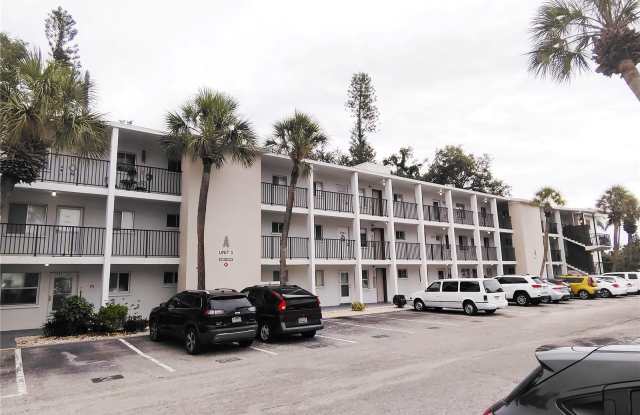 5955 PALM Lane Gallery 1