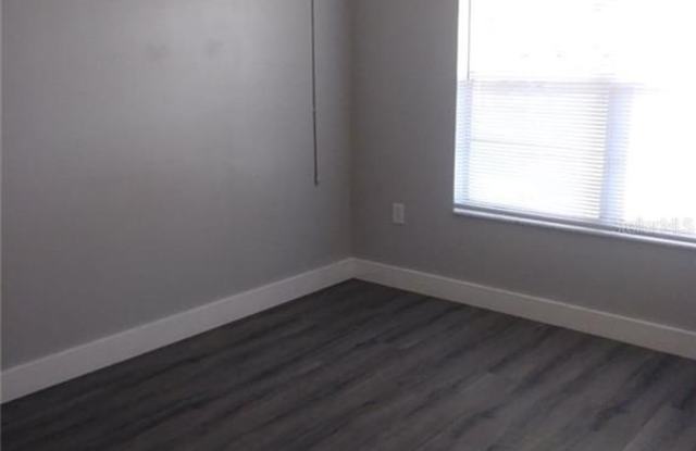 6902 FOREST AVENUE Gallery 2