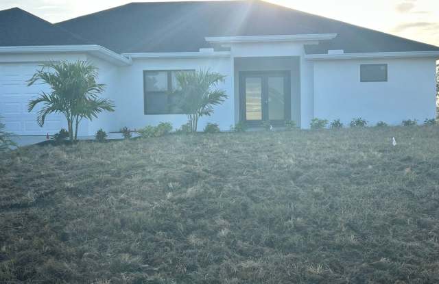 Coming Soon Early May newer construction 4/2 photos photos