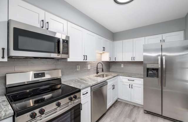 1 BED RM CONDO - FARMINGTON HILLS photos photos