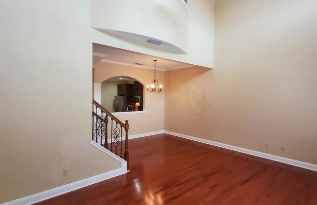 3832 LA VISTA CIR Gallery 3