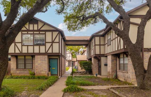 Available: 1 BD / 1 BA Northwest Hills Townhome photos photos