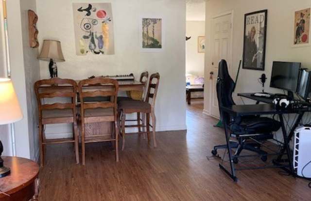 2218 McCormick Street Gallery 3