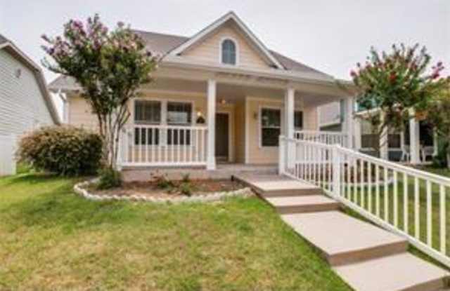 1226 Oakcrest Drive Gallery 2