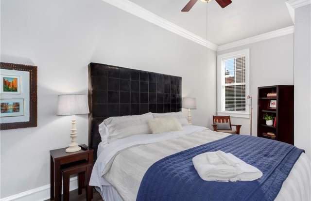340 Campbell  AVE Unit #8 Gallery 2
