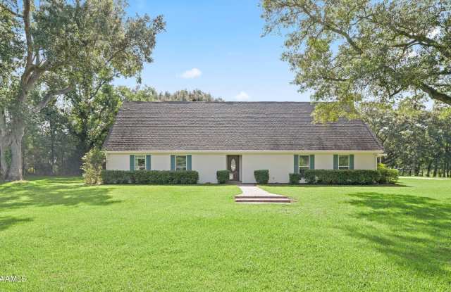 2407 E Broussard Road photos photos
