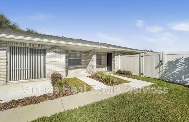 3106 Bloomingdale Villas Ct - 3106 Bloomingdale Villas Court, Brandon, FL 33511