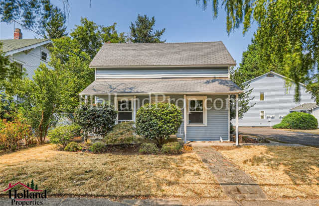 Wonderful 4-bedroom Single-Family Home in Hillsboro! photos photos