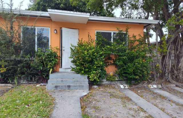 601 SW 6th St photos photos