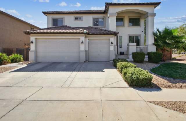 Family Friendly Neighborhood - 7733 West Southgate Avenue, Phoenix, AZ 85043