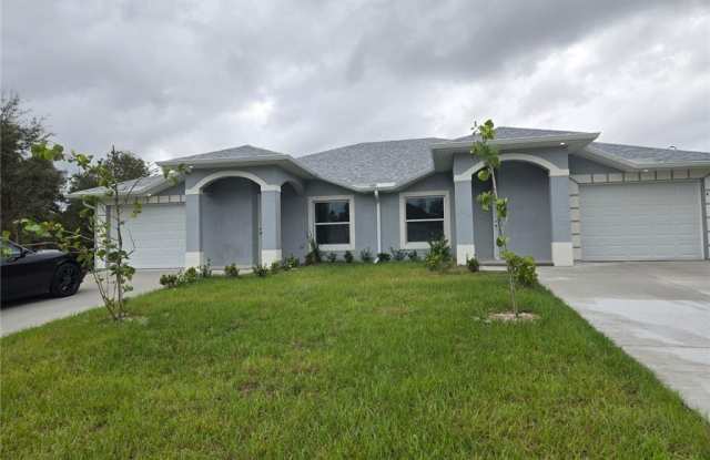 4447 30th Street SW photos photos