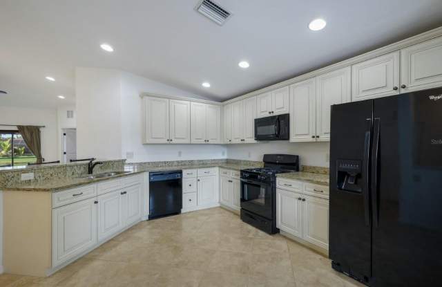 302 San Lorenzo Ct photos photos