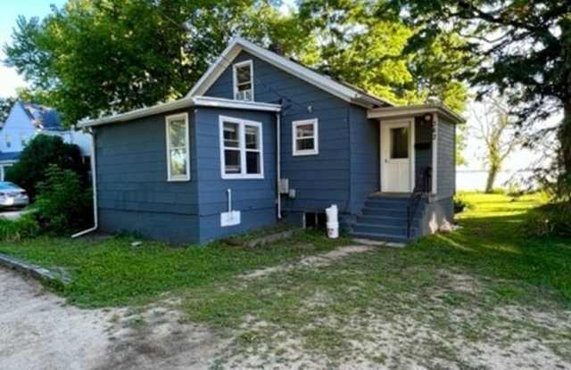 362 E. Lakeside St. Gallery 3