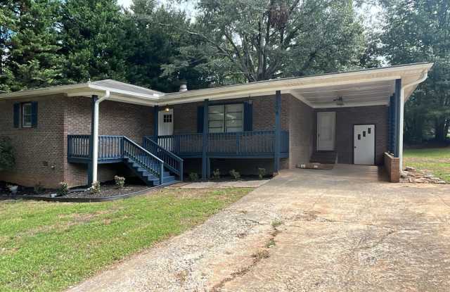 108 Nottingham Lane, Easley, SC 29640 photos photos