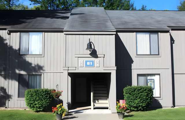 Woodlake Gallery 2